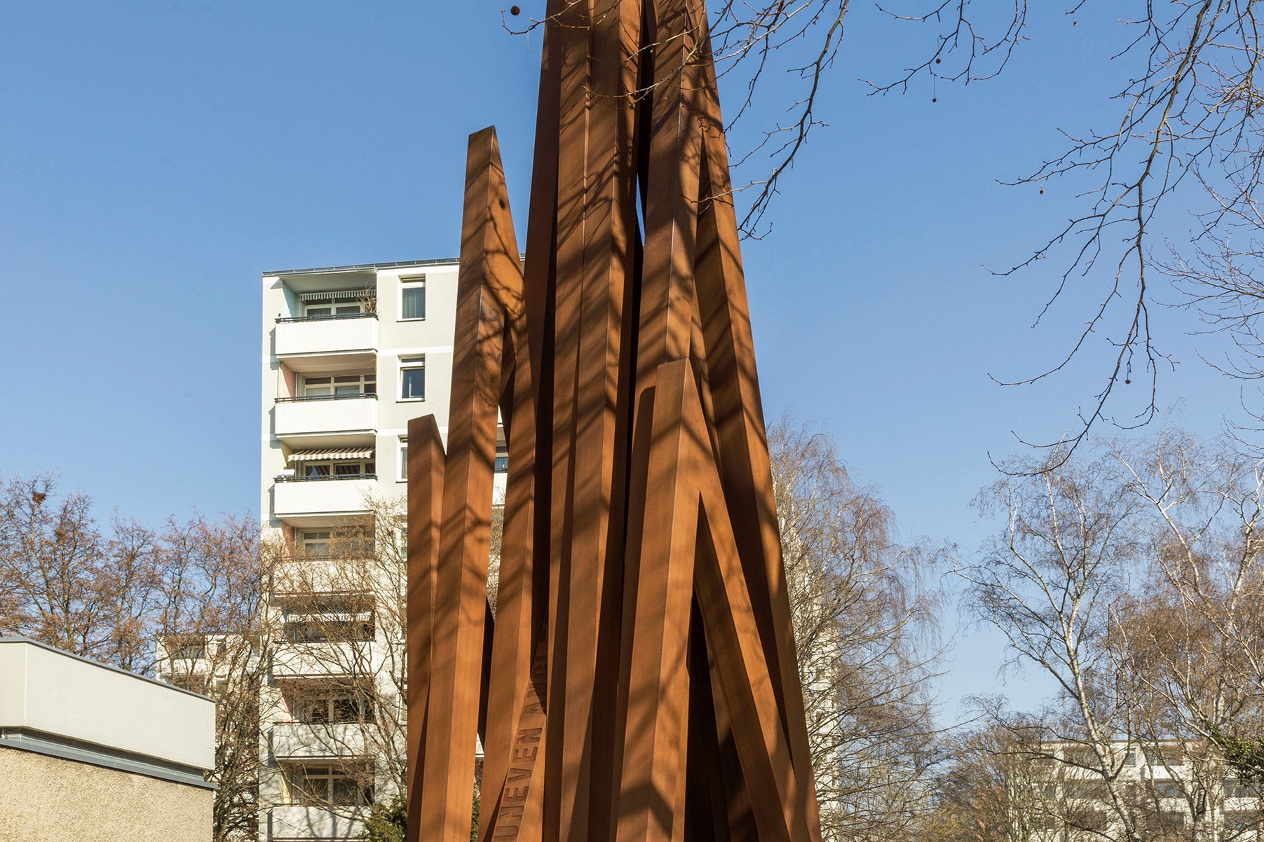 BERNAR VENET – KÖNIG GALERIE